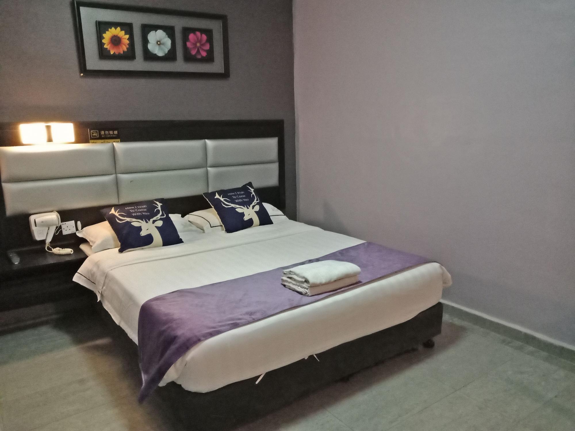 T Hotel Johor Bahru Skudai Exteriör bild