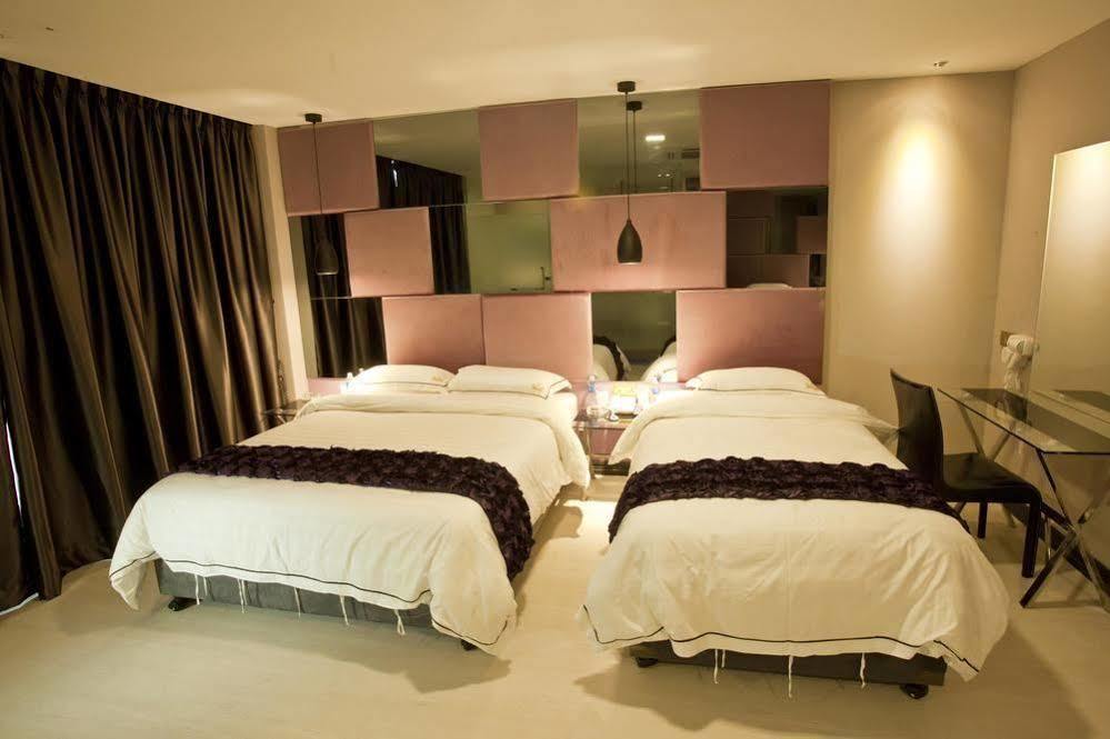 T Hotel Johor Bahru Skudai Exteriör bild