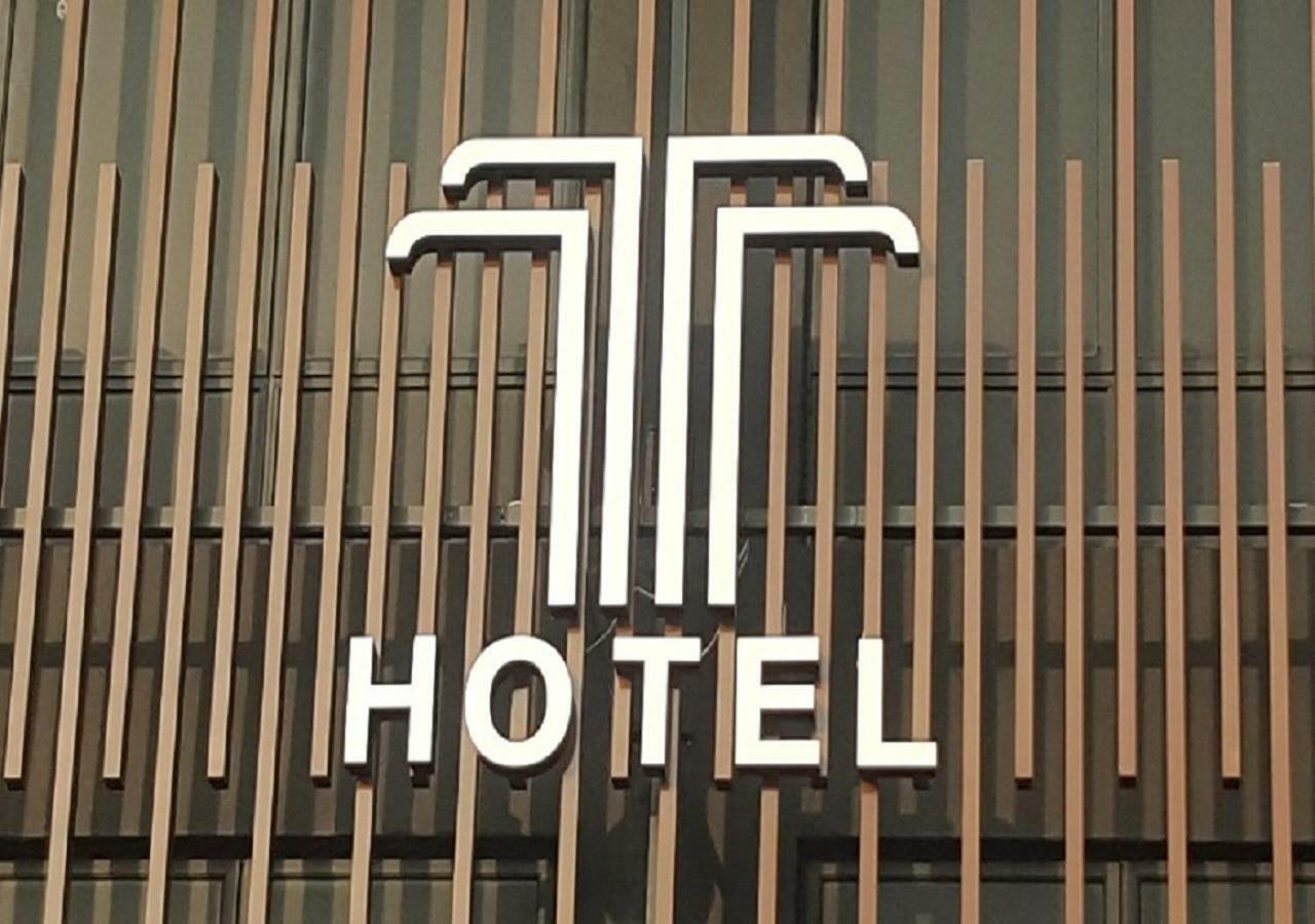 T Hotel Johor Bahru Skudai Exteriör bild