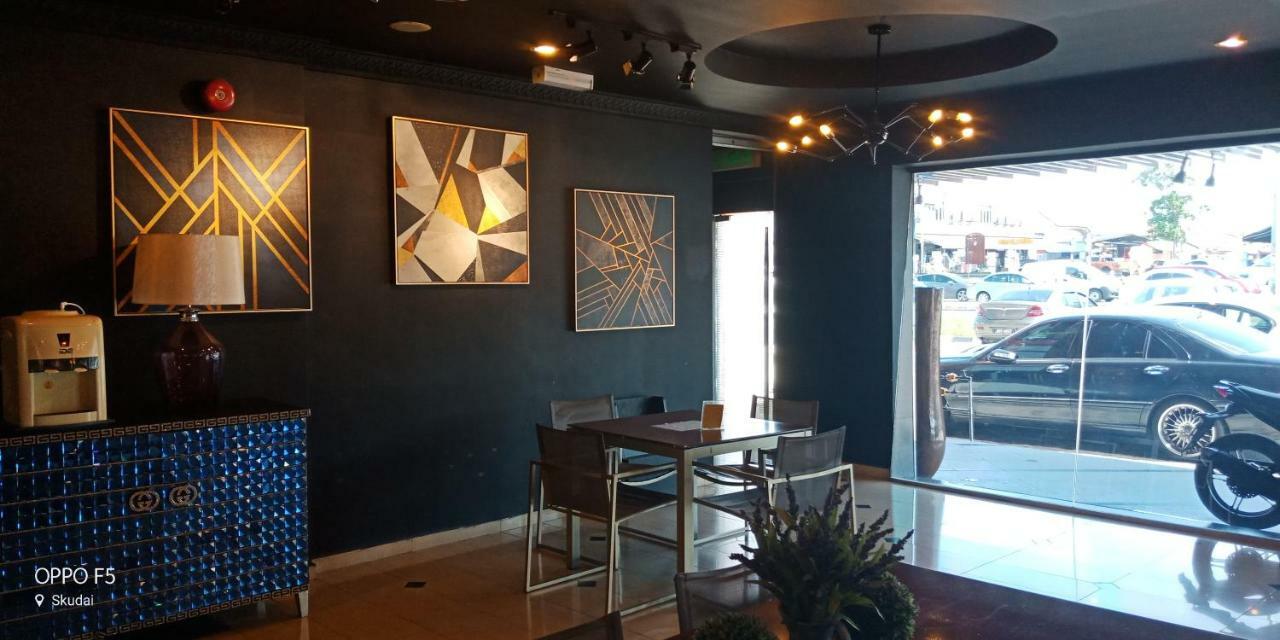 T Hotel Johor Bahru Skudai Exteriör bild
